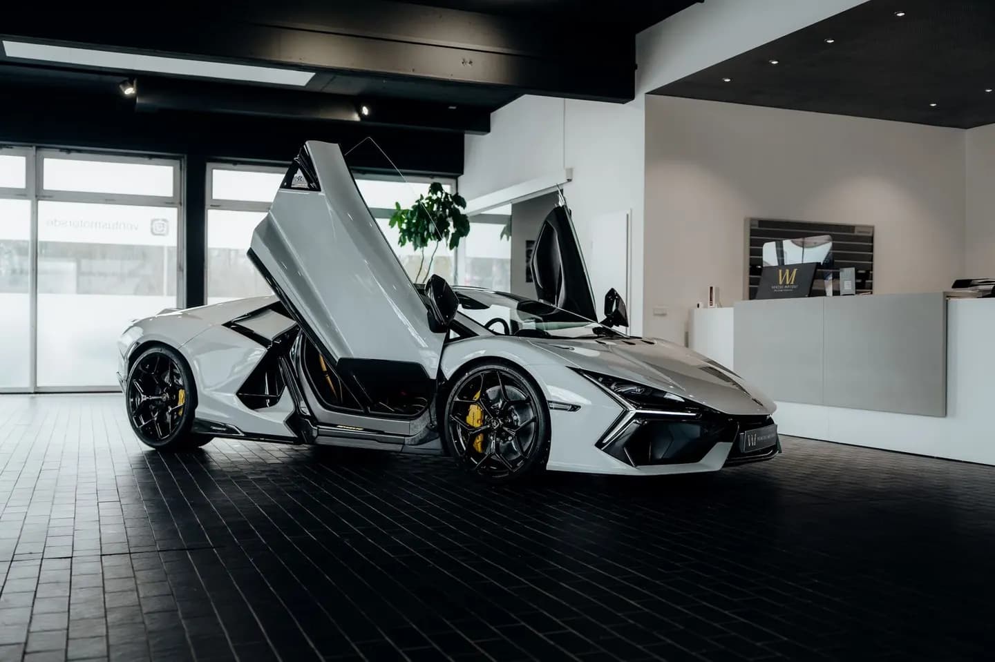 Lamborghini Revuelto *Full Carbon*Racing Seats*Grigio HAITI* – Bild 2