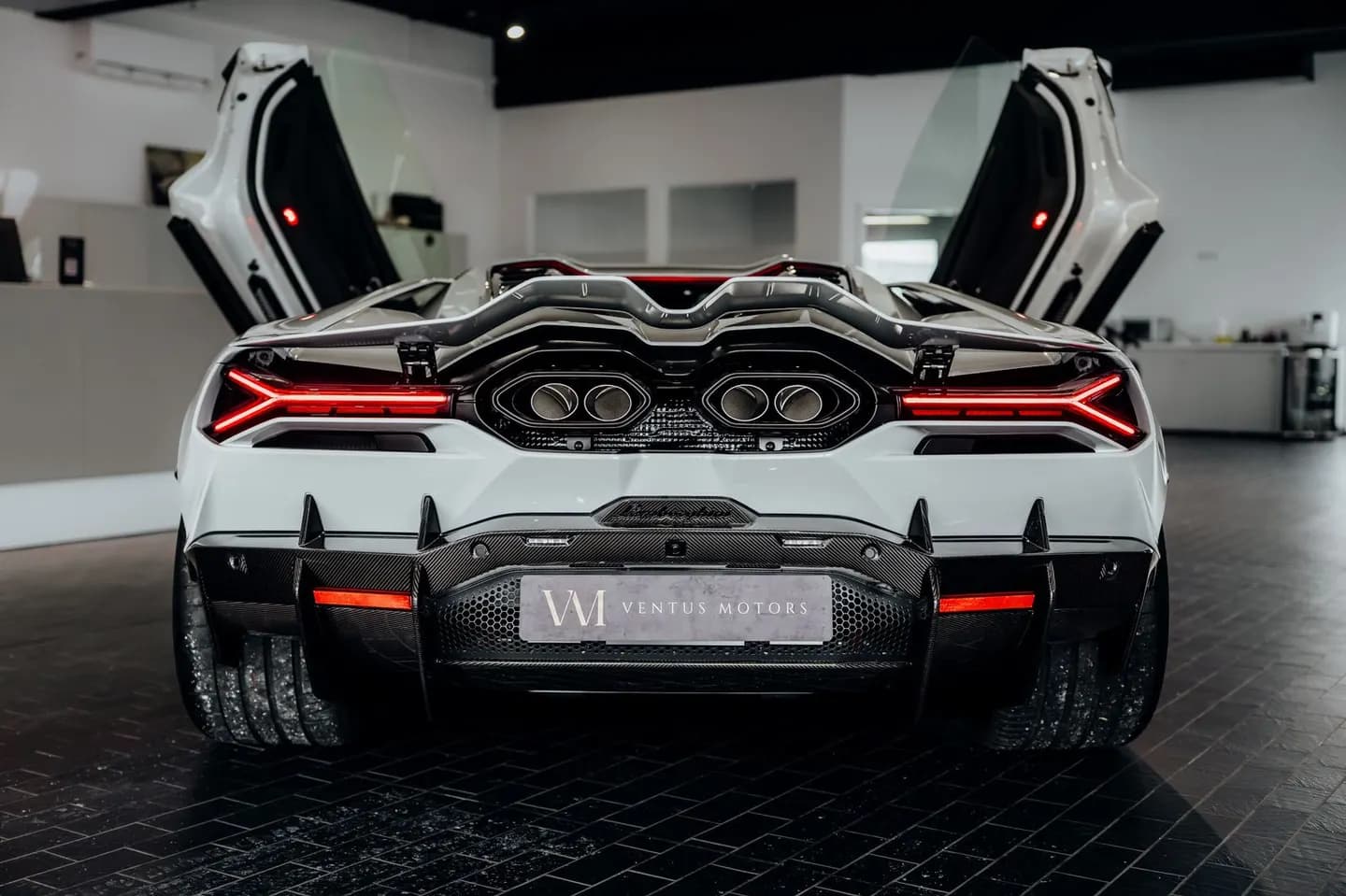 Lamborghini Revuelto *Full Carbon*Racing Seats*Grigio HAITI* – Bild 11