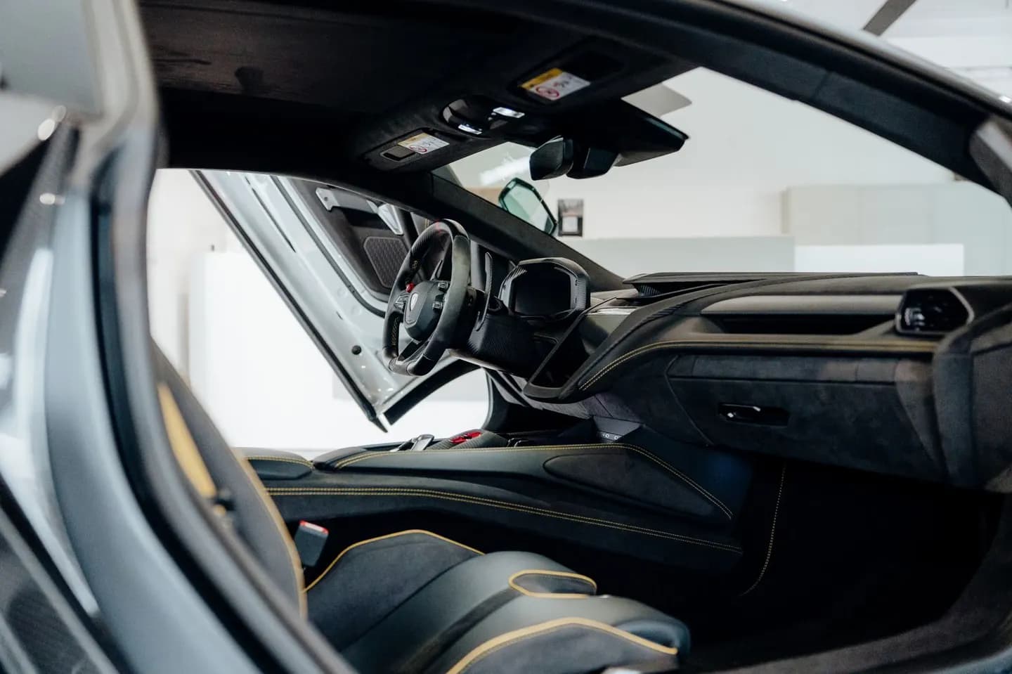 Lamborghini Revuelto *Full Carbon*Racing Seats*Grigio HAITI* – Bild 14