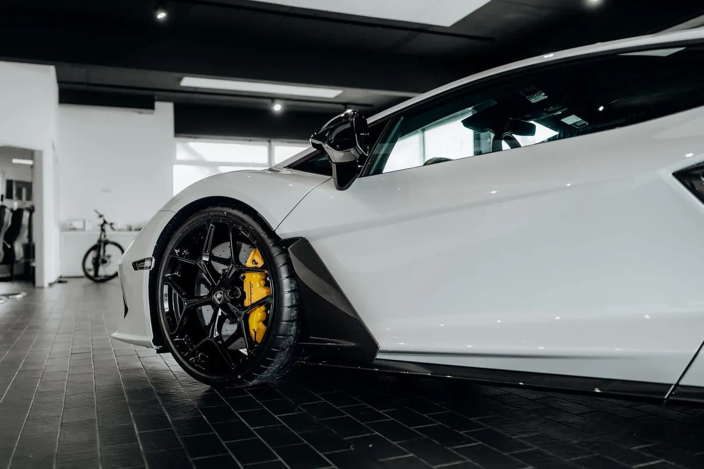 Lamborghini Revuelto *Full Carbon*Racing Seats*Grigio HAITI* – Bild 8