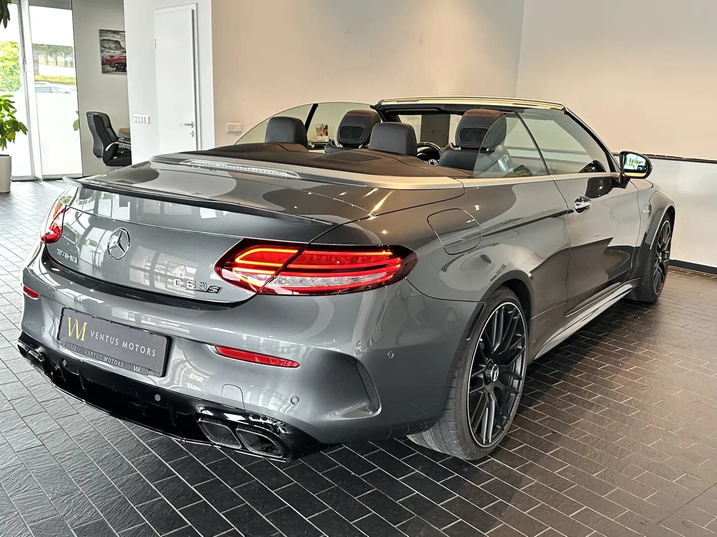 Mercedes-Benz C 63 AMG S Cabriolet *HUD*Burmester*BRD*Night* – Bild 9