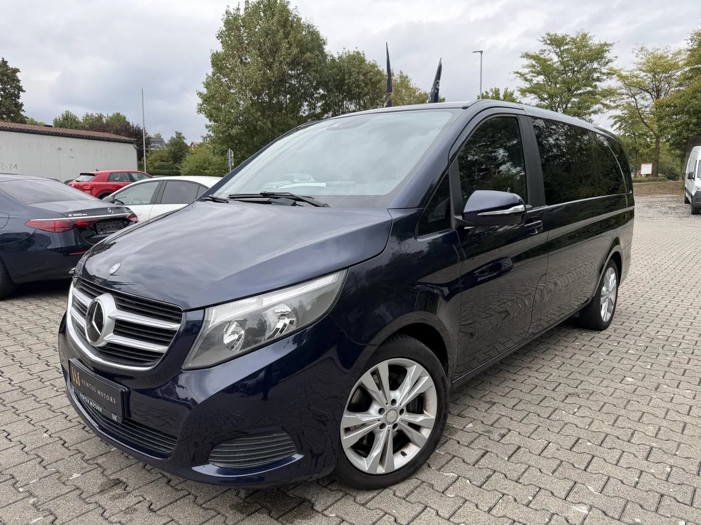 Mercedes-Benz V 250 d Lang Edition *Distronic*Kamera*Standhei* – Bild 1