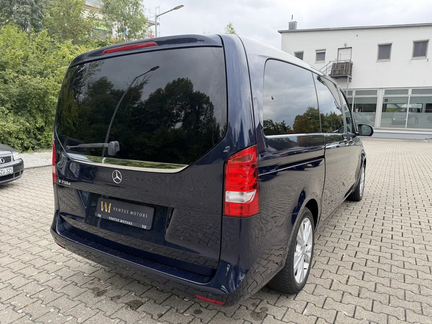 Mercedes-Benz V 250 d Lang Edition *Distronic*Kamera*Standhei* – Bild 5