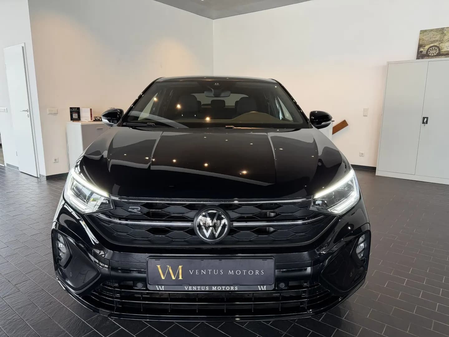 Volkswagen Taigo R-Line*Pano*AHK*Virtual PRO*LED Matrix* – Bild 2