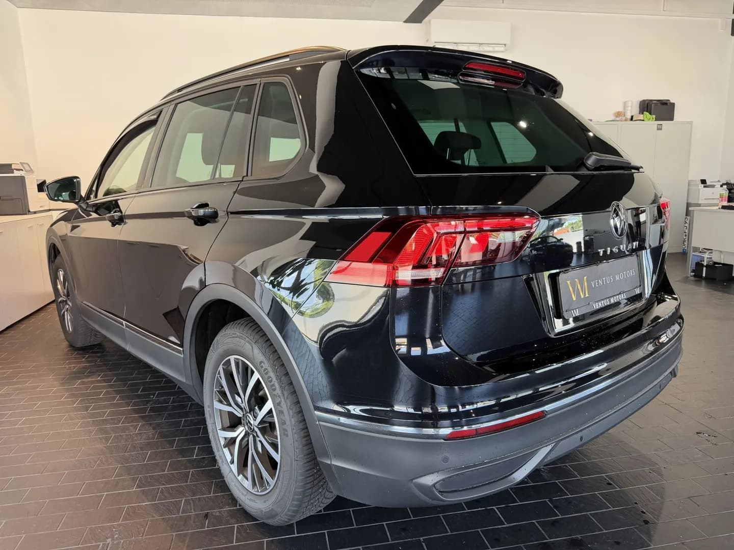 Volkswagen Tiguan LIFE*MASSAGE*WINTERPAKET*ERGOACTIVE*LED* – Bild 7