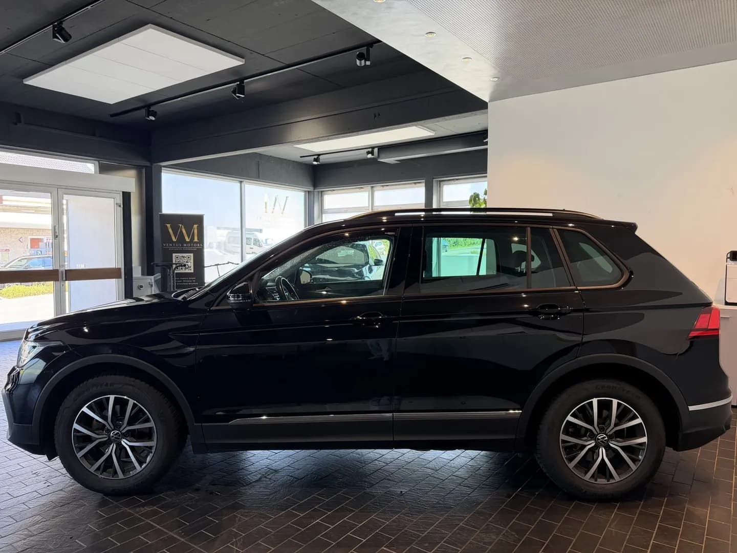 Volkswagen Tiguan LIFE*MASSAGE*WINTERPAKET*ERGOACTIVE*LED* – Bild 8