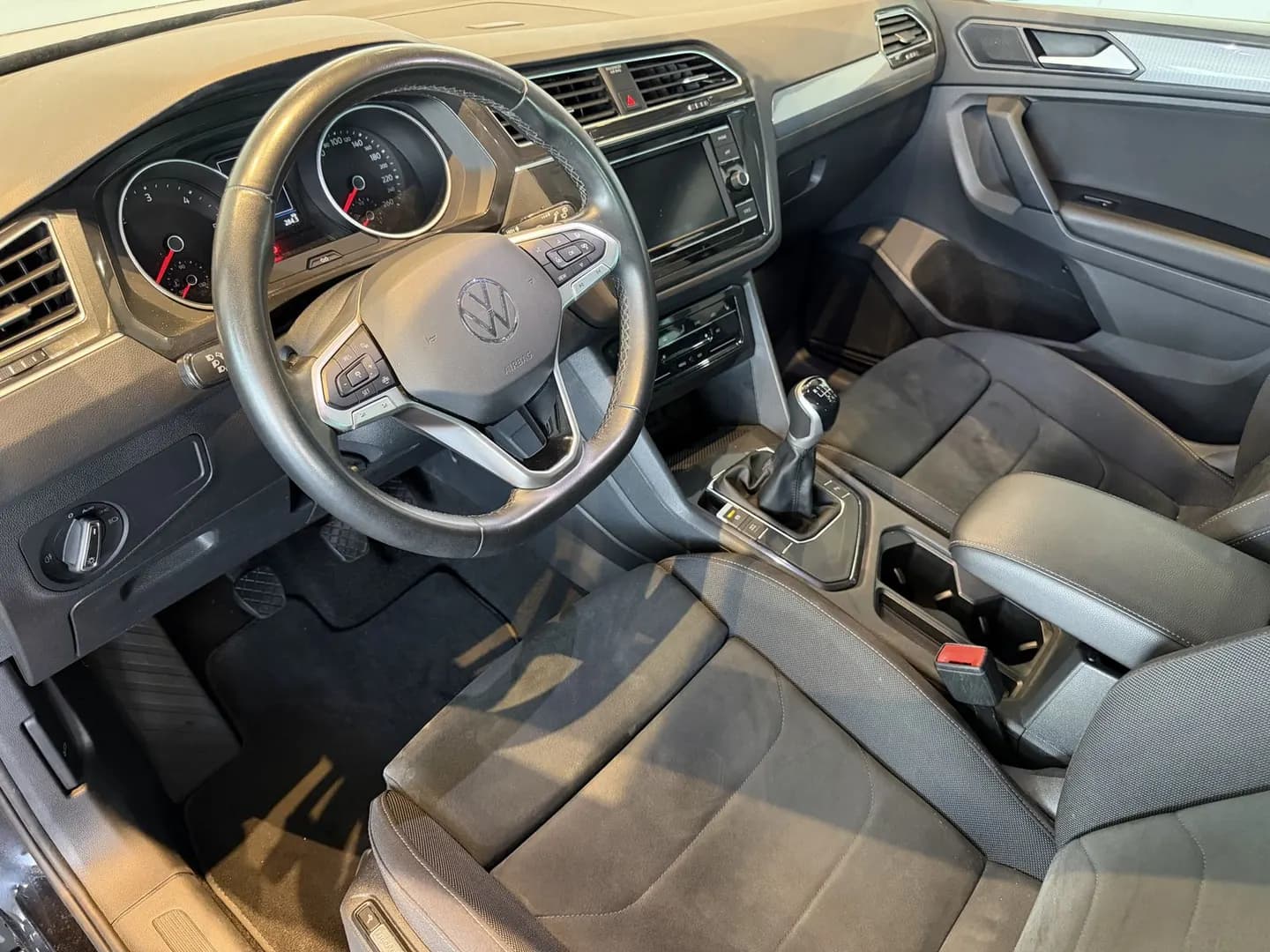 Volkswagen Tiguan LIFE*MASSAGE*WINTERPAKET*ERGOACTIVE*LED* – Bild 9