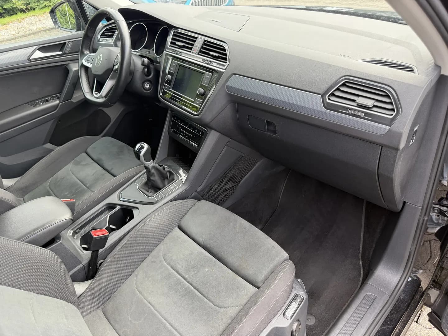 VW Tiguan PERLEFFEKT*MASSAGE*LENKRADHEIZBAR*CARGO* – Bild 13