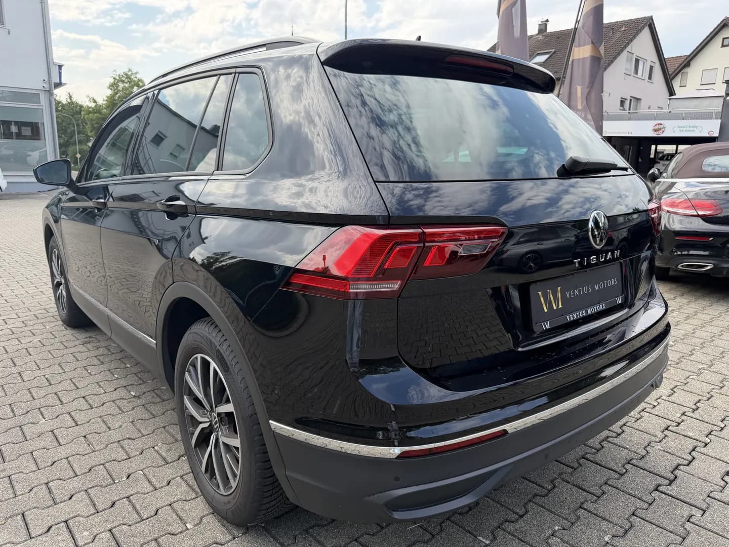 VW Tiguan PERLEFFEKT*MASSAGE*LENKRADHEIZBAR*CARGO* – Bild 6