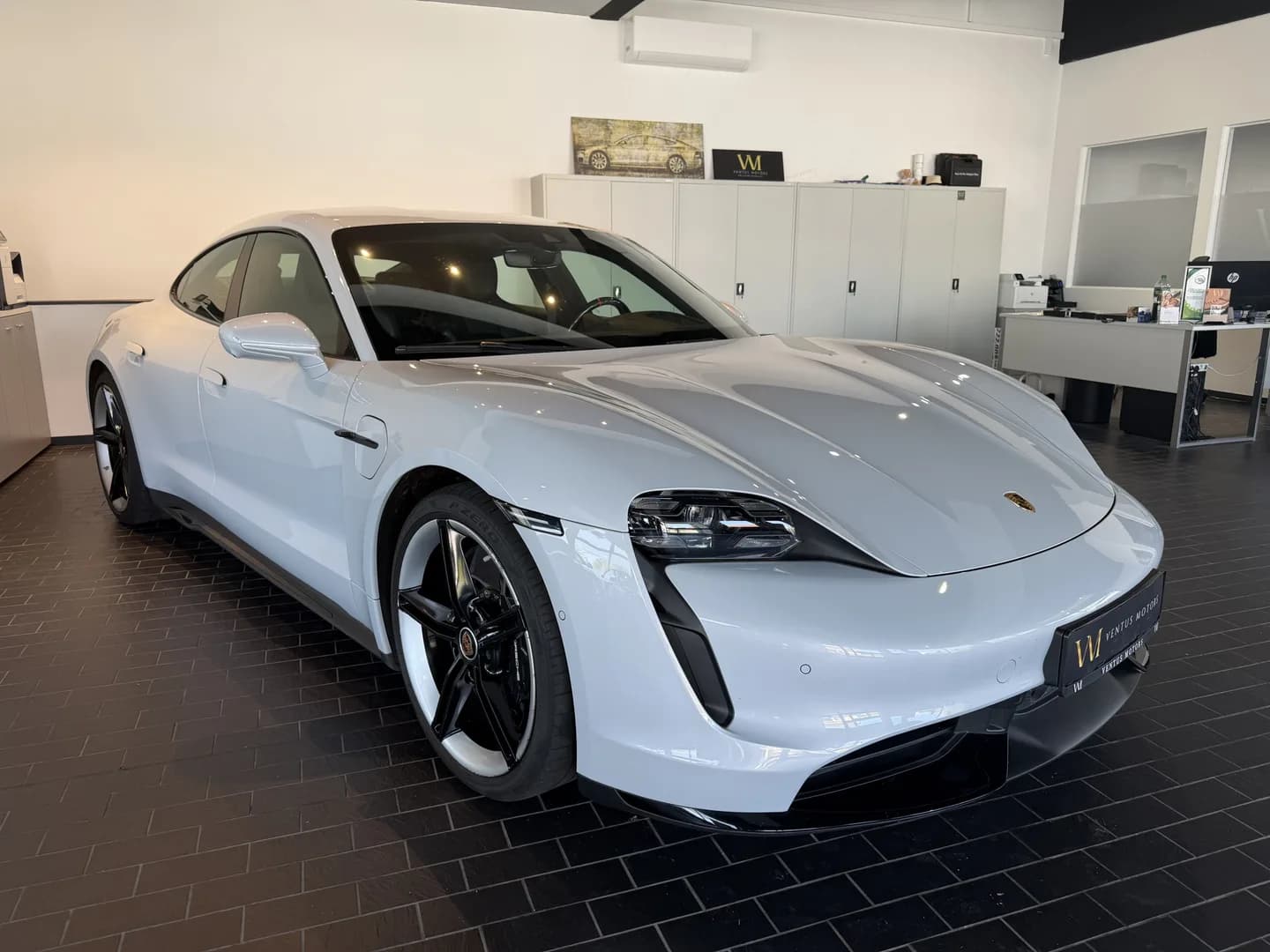 Porsche Taycan Turbo S *PCCB*HUD*Pano*Burmester*